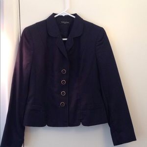 Host pick 🎉🎉🎉 Valerie Stevens navy blue blazer